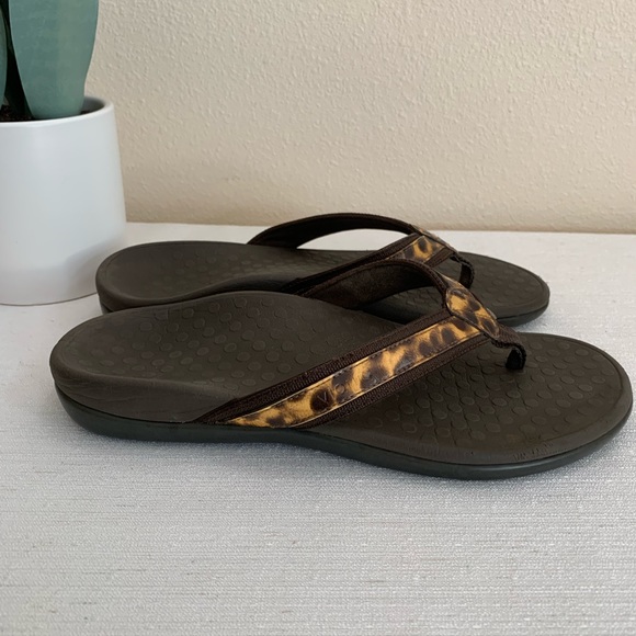 Vionic Brown Leopard Print Flip Flop Orthotic Comfort Sandals Women’s 7-7.5* - Picture 5 of 10